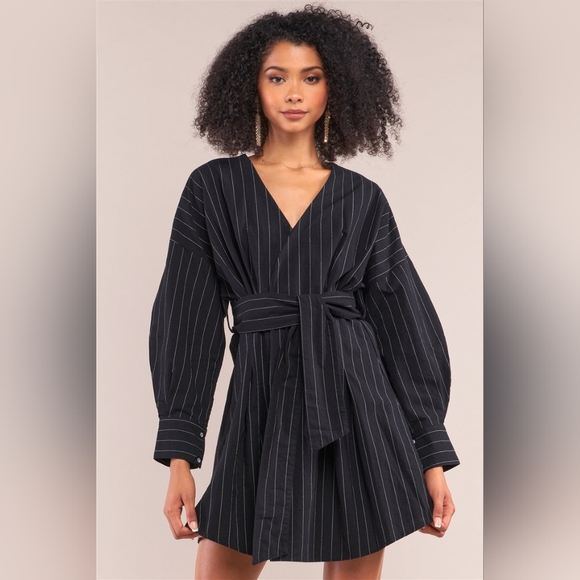 WRAP IT UP DRESS - Picture 2 of 3